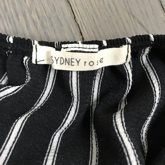 SYDNEY rose Off The Shoulder Cropped Pants Romper - Picture 2 of 7